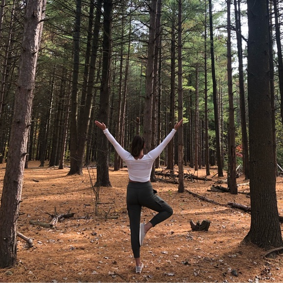 Meet your Posher, Sara - Picture 3 of 3